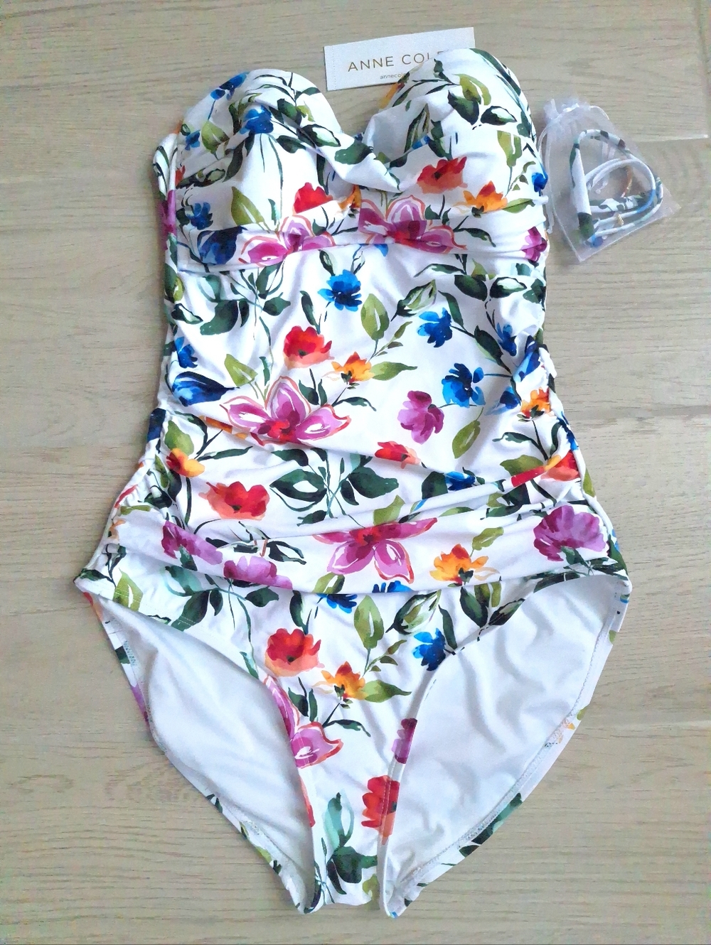 Anne Cole Women's Fiore Twist Front Shirred One Piece White Floral Swimsuit 10 - Picture 3 of 9